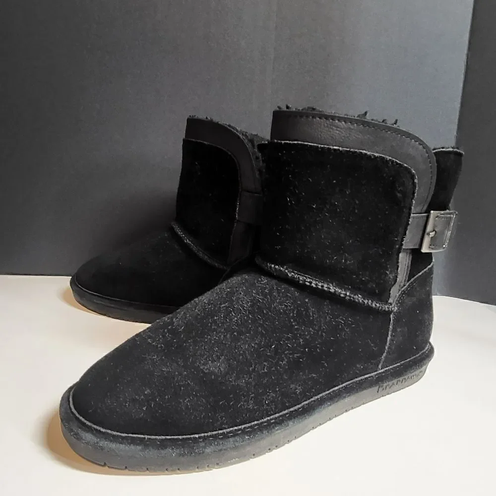 Bearpaw Short Black Boots